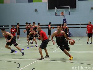 Gelar Latihan Perdana bersama Timnas Basket, Toroman Asah Defense