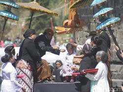 Seputar Dieng Culture Festival 2020: Jadwal hingga Potong Rambut Gimbal Seputar Dieng Culture Festival 2020: Jadwal hingga Potong Rambut Gimbal
