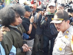 6 Orang Diamankan Terkait Bentrok Penggusuran Bangunan Liar di Bekasi