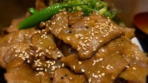 8 Makanan Enak yang Bikin Ngiler Ini Ternyata Cuma Gambar!