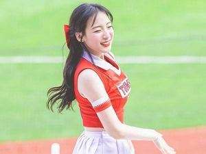 Cheerleader Cantik dari Korea Viral, Bikin Pria Jatuh Cinta