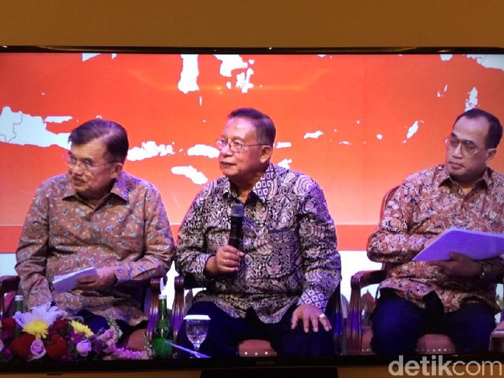 Darmin Pamer Tingkat Kemiskinan RI yang Turun Darmin Pamer Tingkat Kemiskinan RI yang Turun