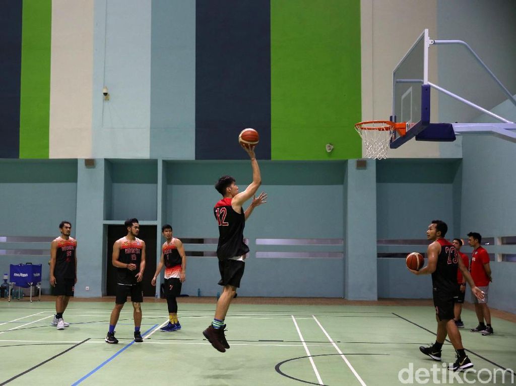 Sebelum ke Filipina, Timnas Basket Jalani Latihan dengan Prokes Ketat