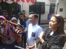 Jenguk Nunung, Ruben-Vega Bergurau Beli Sabu dengan Modus Perhiasan