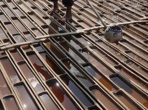 Melihat Lebih Dekat Pembuatan Garam Langka Khas Grobogan Melihat Lebih Dekat Pembuatan Garam Langka Khas Grobogan