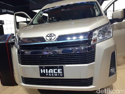 Toyota Luncurkan HiAce Versi Premium