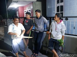 Malam Ini Polisi Terjunkan Anggota Intai Pelaku Teror Penggedor Pintu Warga Malam Ini Polisi Terjunkan Anggota Intai Pelaku Teror Penggedor Pintu Warga