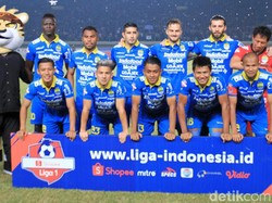 Persib Bandung Nyaris Sebulan Puasa Kemenangan