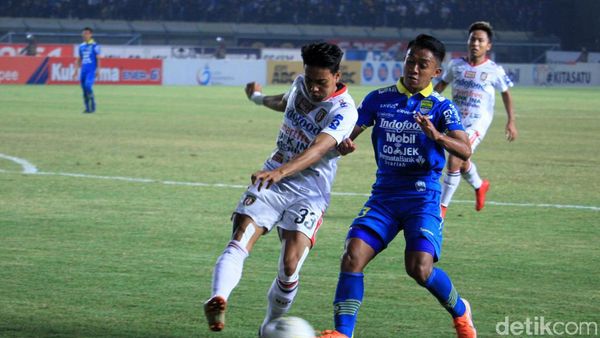 Serdadu Tridatu Tumbangkan Maung Bandung