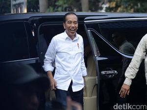 SMRC: 66% Pemilih PDIP Setuju Jokowi 3 Periode, Gerindra 78% Menolak SMRC: 66% Pemilih PDIP Setuju Jokowi 3 Periode, Gerindra 78% Menolak