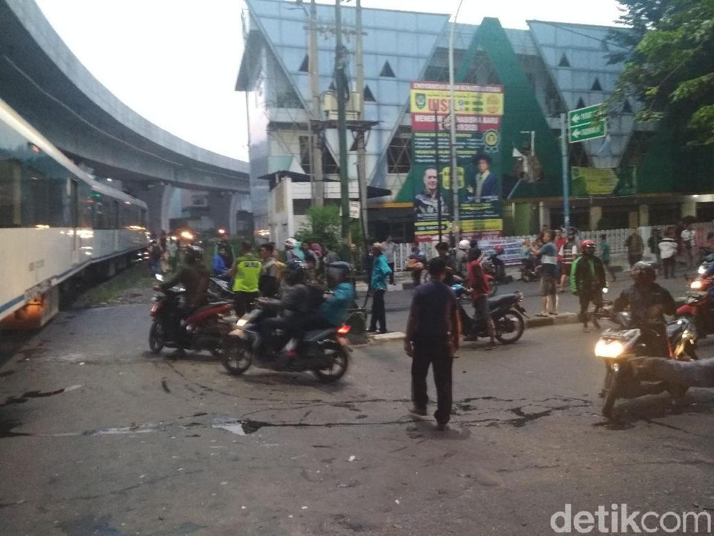 Medan Itu Keras Bung! Medan Itu Keras Bung!