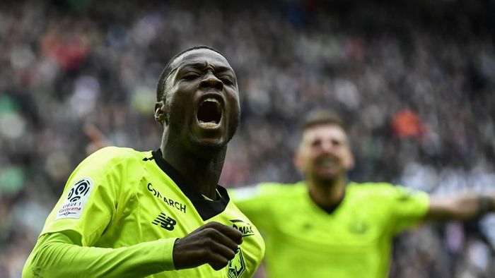 Nicolas Pepe gabung Arsenal usai menerima saran dari Kolo Toure (Foto: JEFF PACHOUD / AFP)