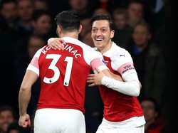 Spekulasi Masa Depan Oezil di Arsenal, Emery: Belakangan Dia Mau Kerja Keras kok