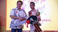 Rizal Alansyah Raih AHM Best Student 2019