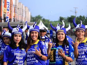 Persib Bandung Vs Persela Lamongan, Bobotoh Akan Birukan Stadion