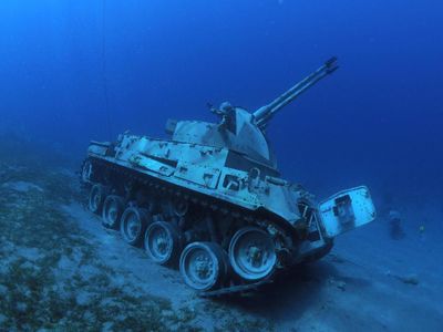 Unik! Ada Museum Militer Bawah Laut di Yordania