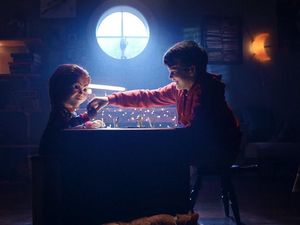 Penulis Skrip Horor Chucky Childs Play Meninggal Bunuh Diri Penulis Skrip Horor Chucky Childs Play Meninggal Bunuh Diri