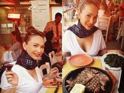 Jalan-jalan ke Luar Negeri, Kiki Fatmala Cicip Steak hingga Dessert