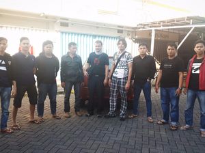 Diduga Curi Uang Warung Rp 12 Juta, 2 WN Iran Ditangkap di Makassar