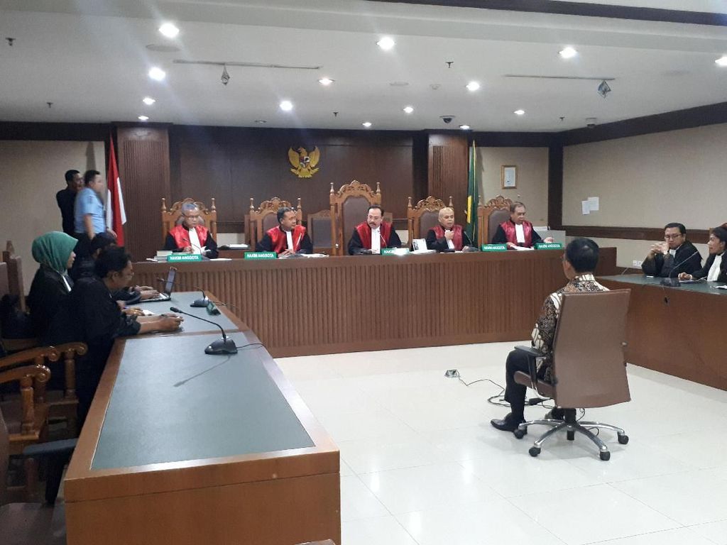 Korupsi Proyek IPDN, Eks GM Hutama Karya Divonis 5 Tahun Penjara Korupsi Proyek IPDN, Eks GM Hutama Karya Divonis 5 Tahun Penjara