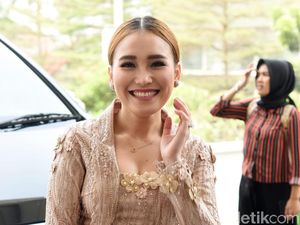 Ini Penampilan Ayu Ting Ting yang Jadi Sorotan di Akad Tania Nadira