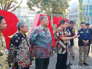 Resmikan PLTGU Grati, Jonan: Penggunaan Tenaga Lokalnya Masif Resmikan PLTGU Grati, Jonan: Penggunaan Tenaga Lokalnya Masif