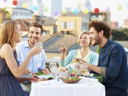 Taurus hingga Aries, 5 Zodiak Ini Paling Hobi Makan dan Kulineran