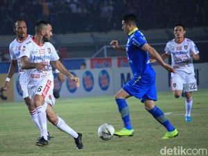 Konsentrasi dan Kerja Keras Kunci Kemenangan Bali United atas Persib Konsentrasi dan Kerja Keras Kunci Kemenangan Bali United atas Persib