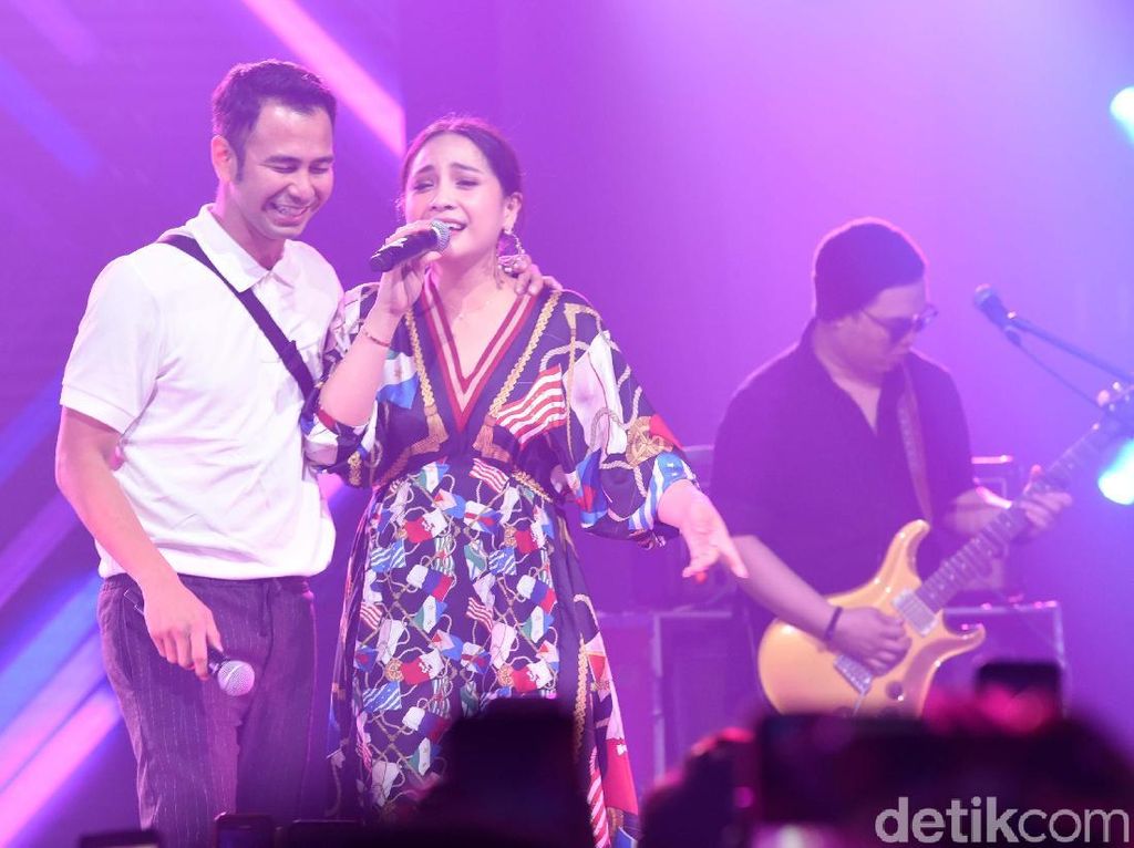 Raffi Ahmad Tajir Melintir, Beli Mobil Rp 5 M dan Hibahkan Jam Seharga Rumah Raffi Ahmad Tajir Melintir, Beli Mobil Rp 5 M dan Hibahkan Jam Seharga Rumah
