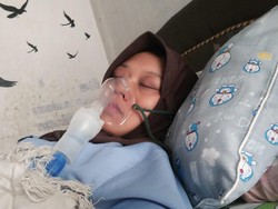 Perjuangan Mahrurin, Tetap Narik Ojol Meski Digerogoti Kanker Payudara