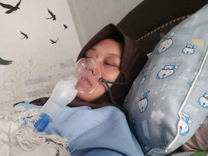 Perjuangan Mahrurin, Tetap Narik Ojol Meski Digerogoti Kanker Payudara Perjuangan Mahrurin, Tetap Narik Ojol Meski Digerogoti Kanker Payudara