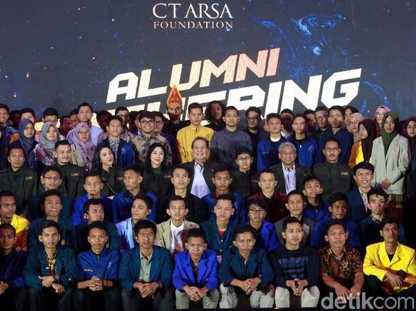 Momen Keakraban Pertemuan Alumni SMA CT Arsa