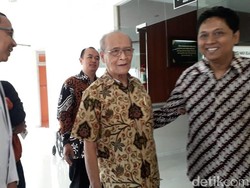 Demi Buya Syafii, Jokowi Kirim Dokter Kepresidenan