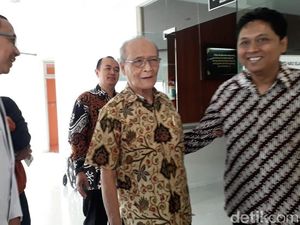 4 Hari Opname di RS, Buya Syafii Kangen Bersepeda dan Makan Tengkleng 4 Hari Opname di RS, Buya Syafii Kangen Bersepeda dan Makan Tengkleng