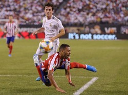 Madrid membalas menit ke-60. Eden Hazard melakukan penetrasi dari sayap kiri, lalu mengirim umpan ke muka gawang Atletico. Nacho membelokkan bola ke gawang.
