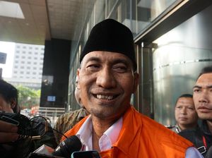 Tersangka Suap Bupati Kudus dan Stafnya Segera Disidang Tersangka Suap Bupati Kudus dan Stafnya Segera Disidang