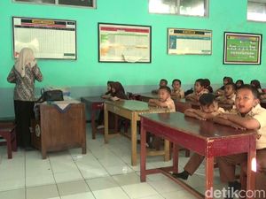 Pascaerupsi Tangkuban Perahu, Aktivitas Sekolah di Subang Tetap Normal