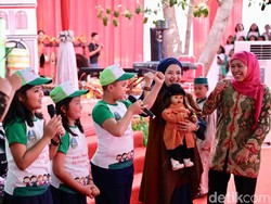 Kasus Kekerasan Anak Tinggi, Khofifah Ingatkan Pentingnya Peran Keluarga