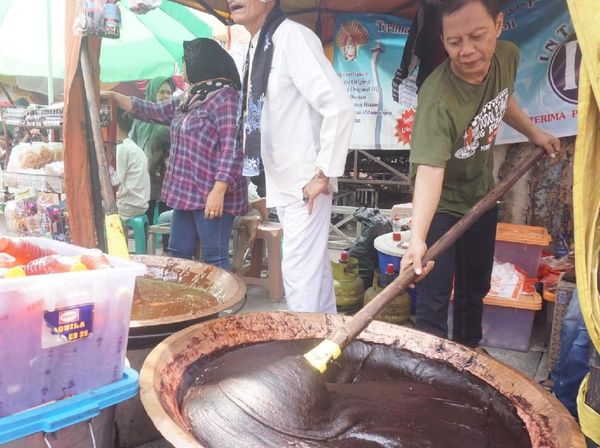 Potret Kemeriahan Festival Condet