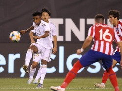 Atletico kian tak terkejar 10 menit kemudian. Costa mencetak gol kedua. Tendangannya dari dalam kotak penalti meneruskan umpan Saul, mengarah ke pojok kanan bawah gawang Madrid. Ateltico unggul 4-0.