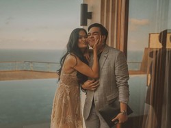 Jahil! Ricky Harun Goda Donna Harun yang Baru Nikah soal Hamil
