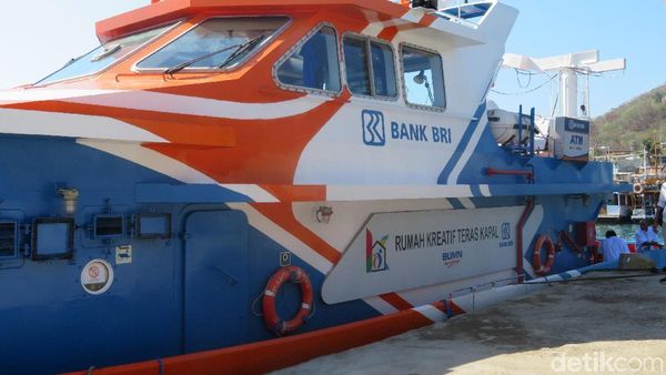 Begini Jeroan Kapal Bank Terapung Pertama di Dunia