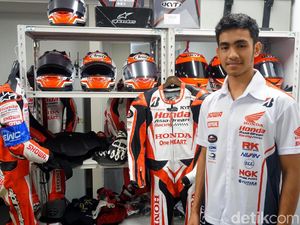 Intip Perlengkapan Balap Andi Gilang