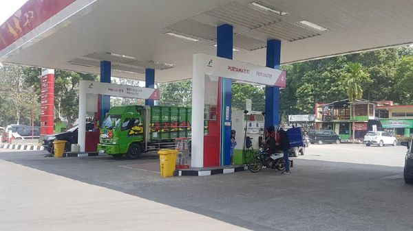 Tetap Buka, Ini Situasi SPBU di Sekitar Tangkuban Perahu