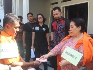 Kasus Narkoba Nunung Direkonstruksi, Polisi: Untuk Gali Peran Kasus Narkoba Nunung Direkonstruksi, Polisi: Untuk Gali Peran