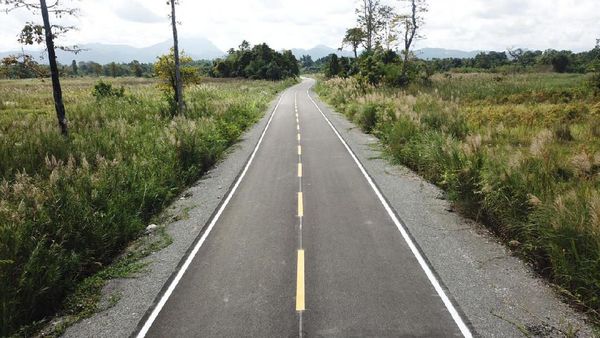 Mulus! Jalan di Timor Leste Ini Digarap BUMN RI