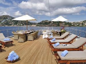 Cegah Ledakan Turis, Yunani Berlakukan Pajak Turis Kapal Pesiar