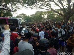 Persija Minta Laga Hadapi PSM Diundur Persija Minta Laga Hadapi PSM Diundur