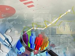 Omnibus Law Bisa Permudah Iklim Usaha, Tapi Nggak Instan!