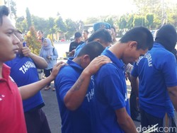 Biadab, Sopir Angkot Ini Memerkosa Penumpang Setelah Memukulinya